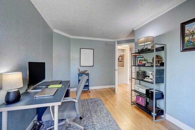 Building Photo - 12737 W Aqueduct Dr