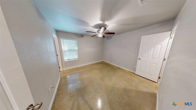 Building Photo - 1608 Tejas Trail