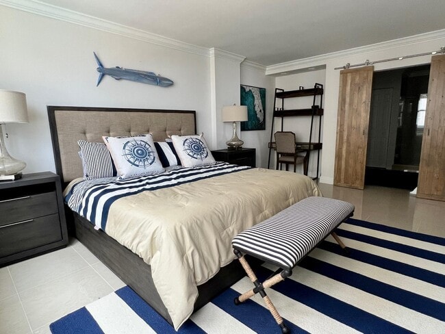 Building Photo - 5440 N Ocean Dr