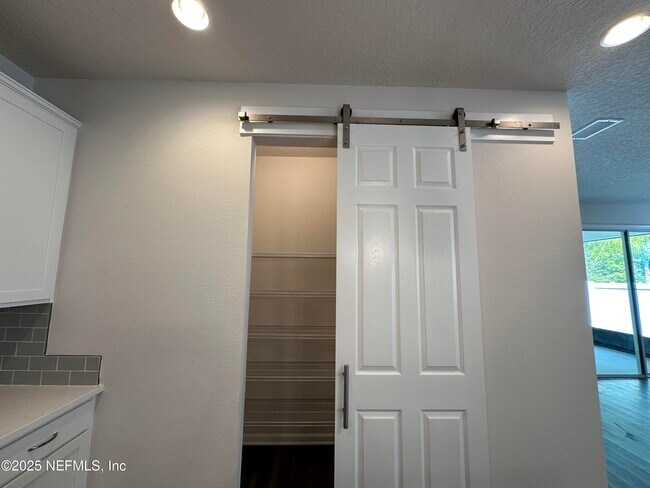 Building Photo - 282 Little Bear Run