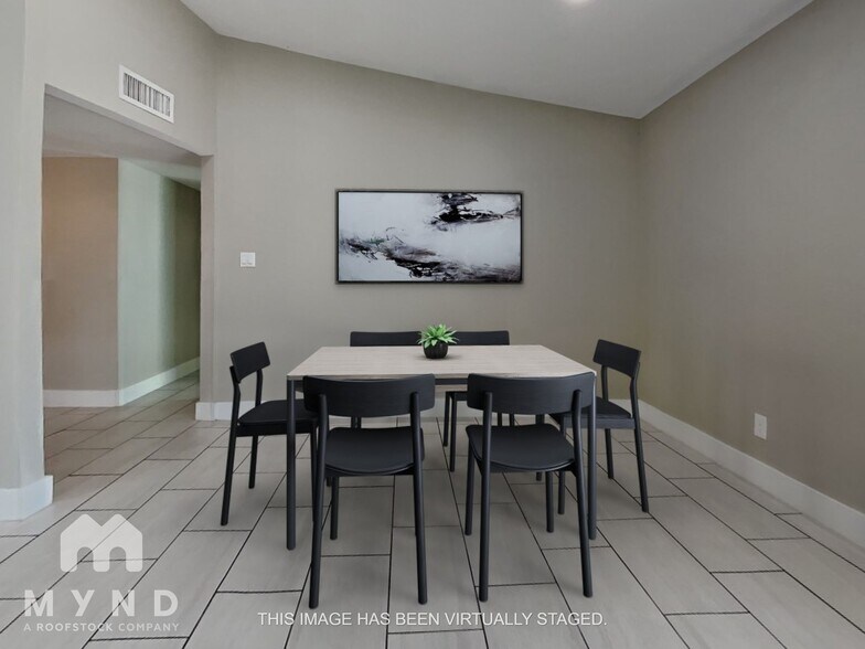 Building Photo - 227 W Kerry Ln