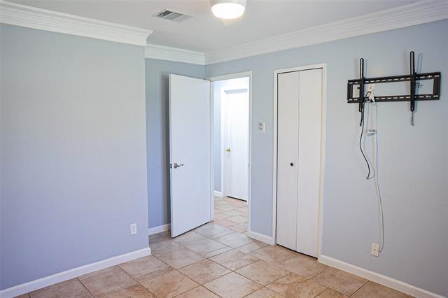 Building Photo - 5236 Hawse Dr
