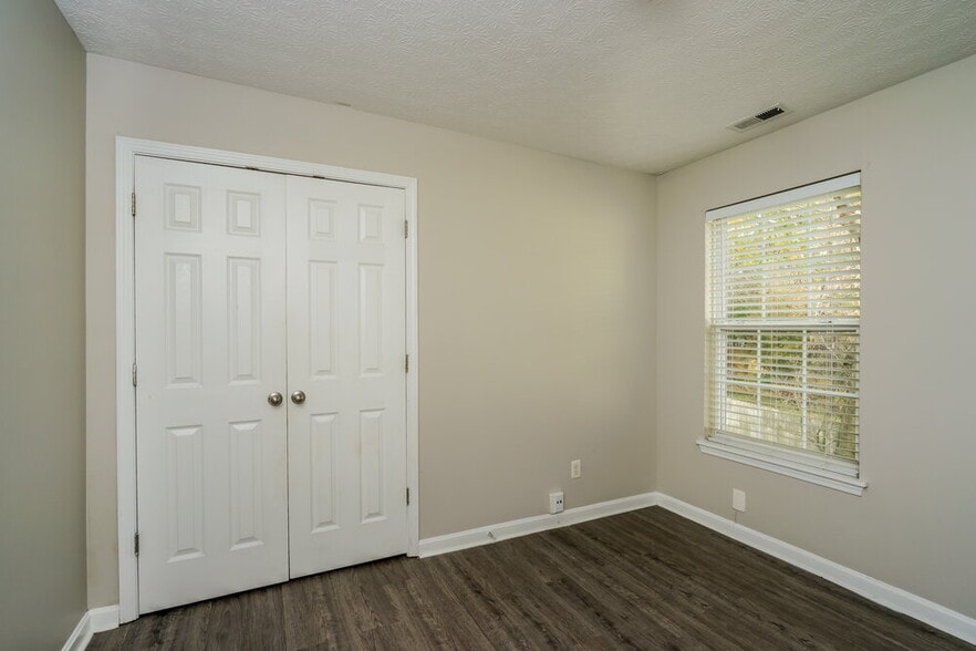 Building Photo - 1822 Jefferson Ave