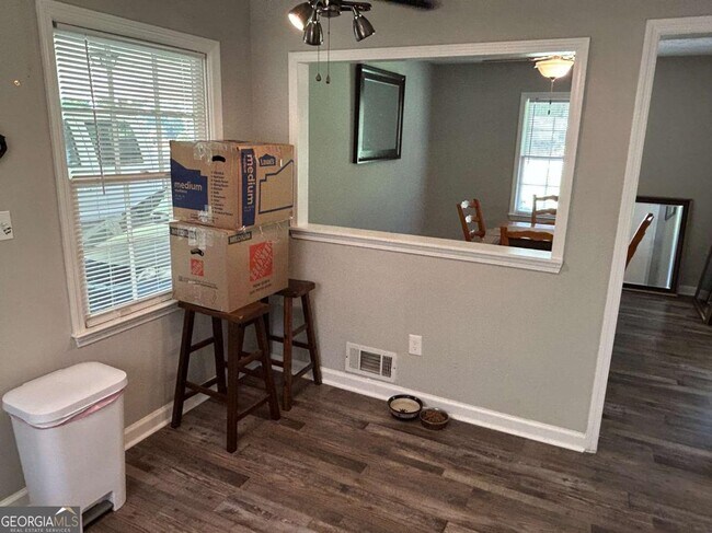 Building Photo - 1271 Arrowhead Rd