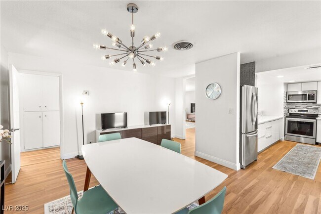 Building Photo - 1531 Commanche Dr