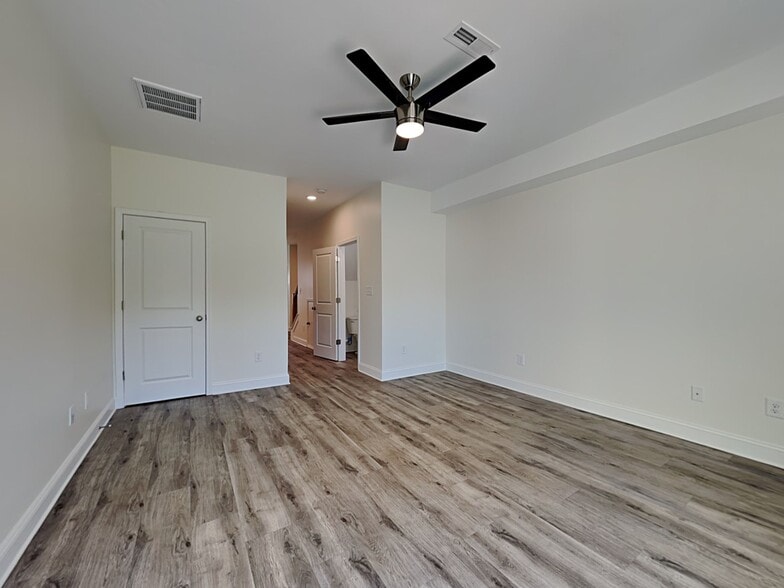 Building Photo - 2408 Eagle Creek Ct