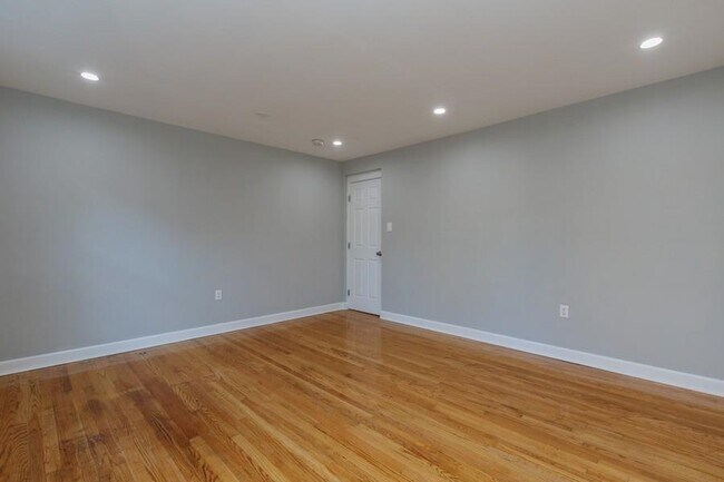 Building Photo - 505 Palisade Ave