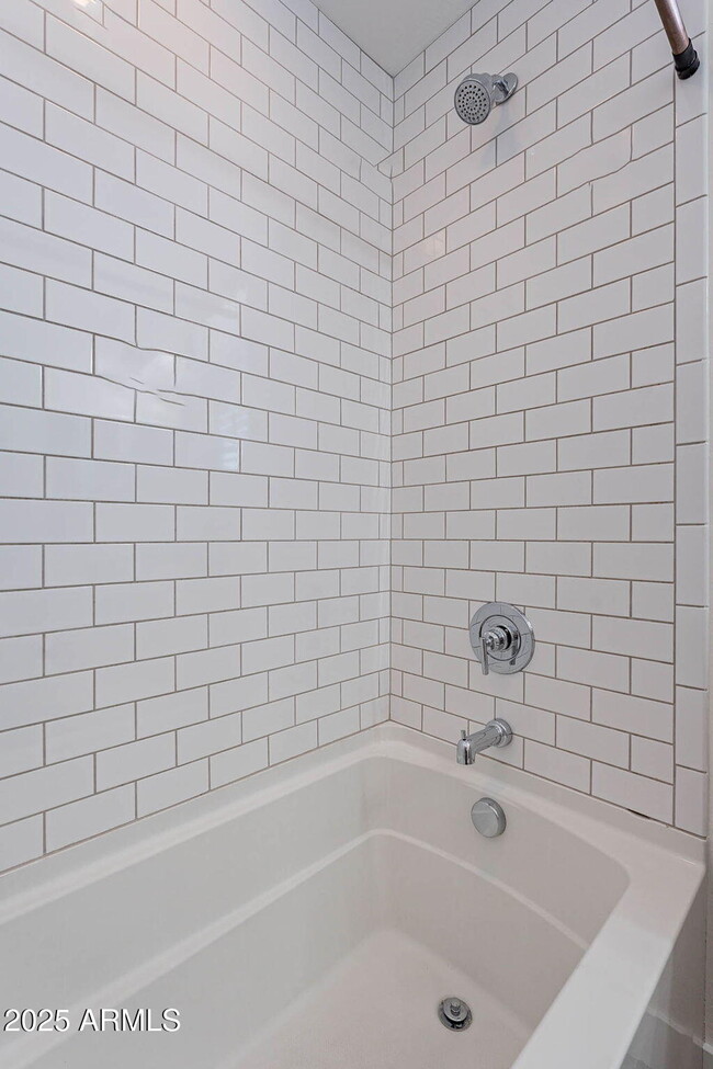 Building Photo - 5344 W Molly Ln