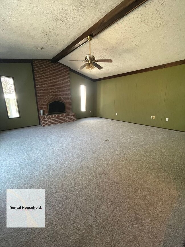 Building Photo - Stunning 3 Bedroom Oasis in Livonia-Move-In Ready!!