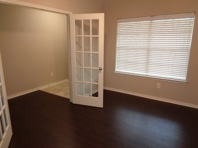 Building Photo - 8606 Sunset Pond Dr