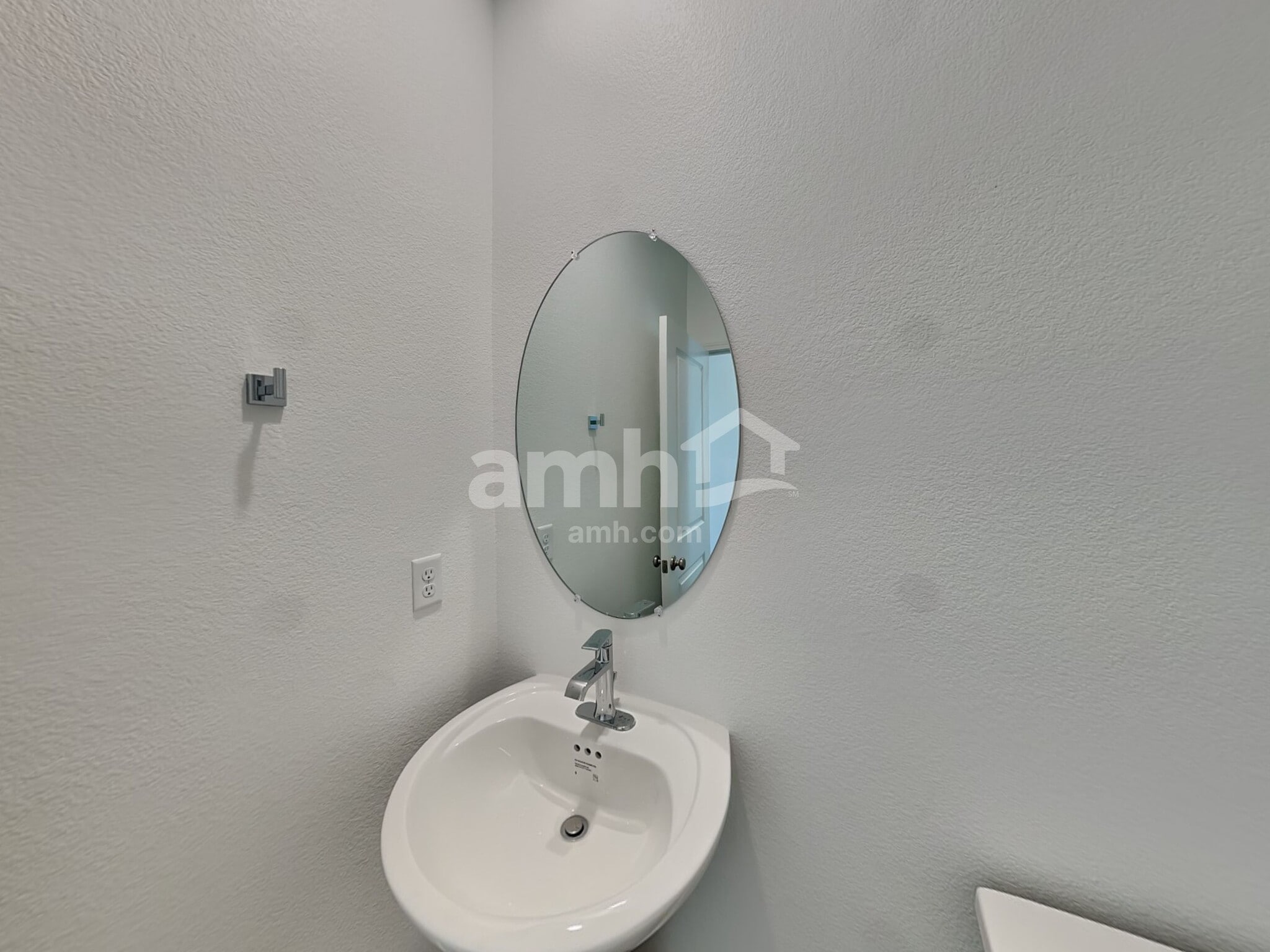 Building Photo - 5816 Astapor St