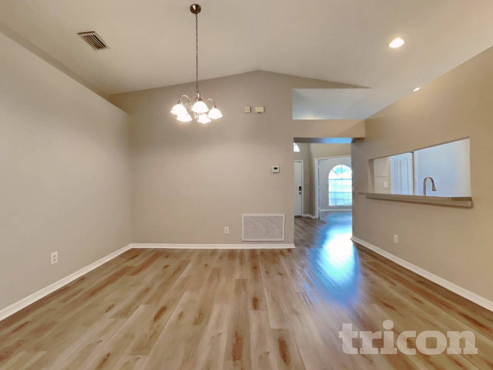 Building Photo - 24349 Rolling View Ct