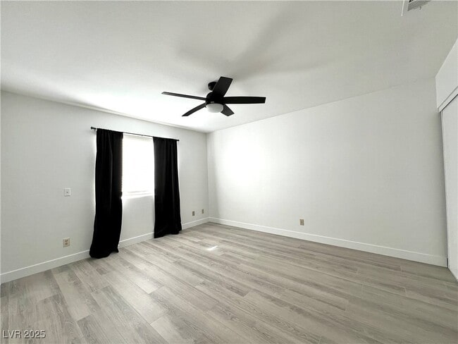 Building Photo - 9449 Amber Valley Ln