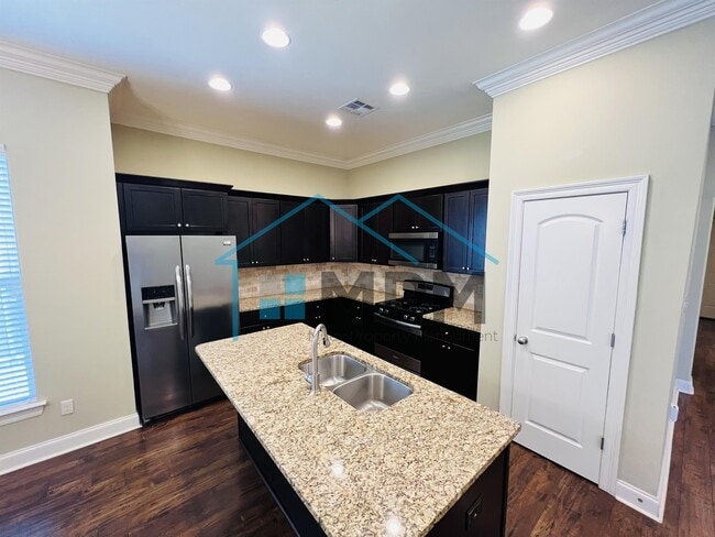 Building Photo - 111 Briar Glen Dr