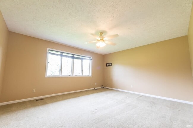 Building Photo - 604 W Soutar Dr