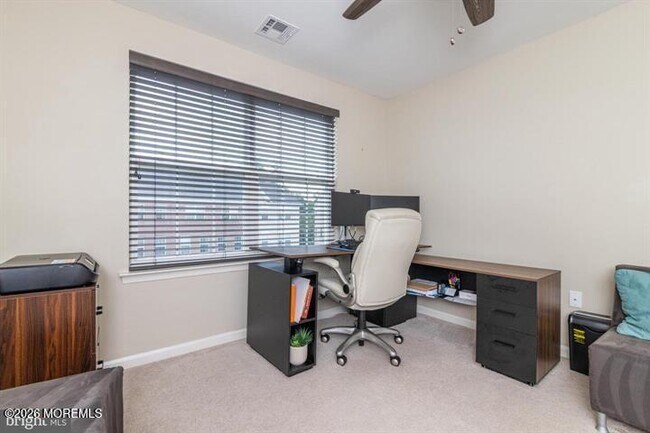 Building Photo - 109 Creekside Wy