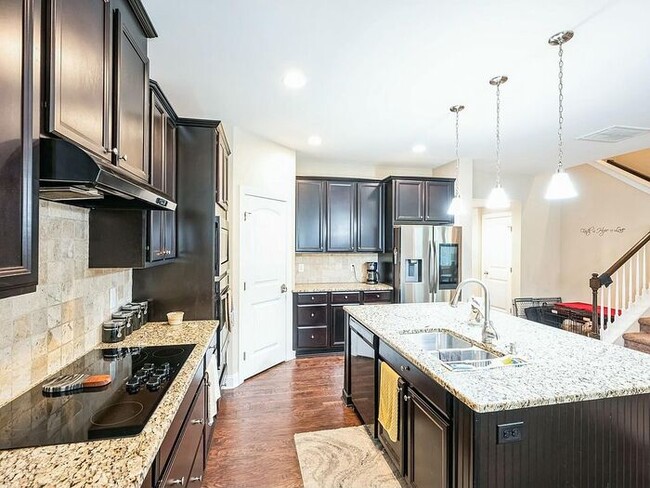 Building Photo - Build Equity While Leasing - Lease and Own...