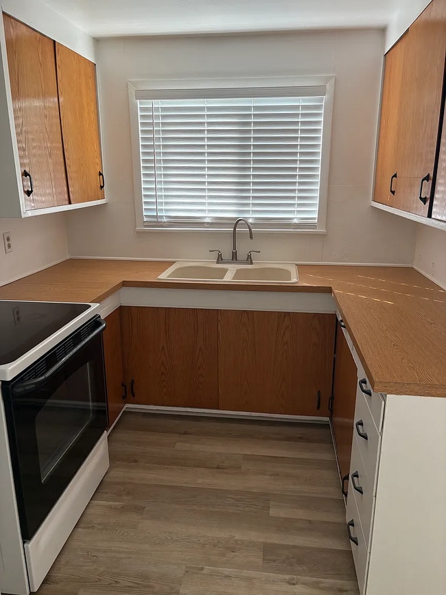 Kitchen 2