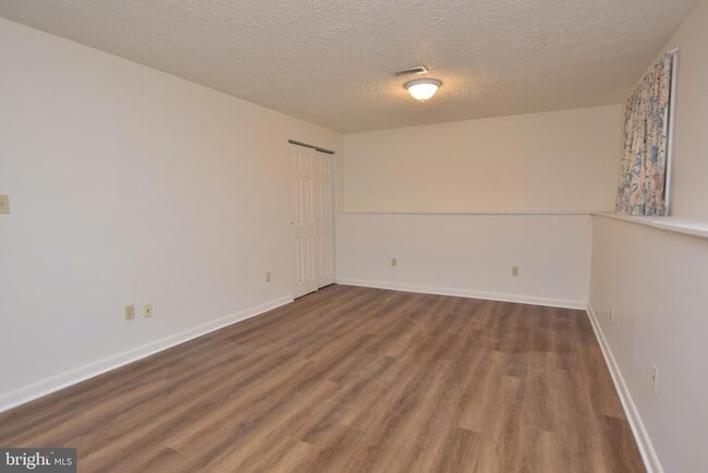 Building Photo - 3863 Beech Down Dr