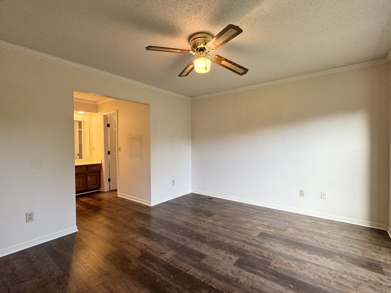 Building Photo - 5308 NW 85th St