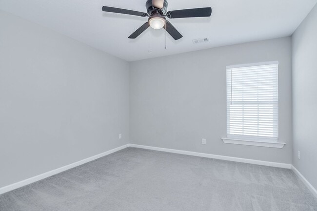 Building Photo - Beautiful 4 Bedroom 2.5 Bath in Grovetown!