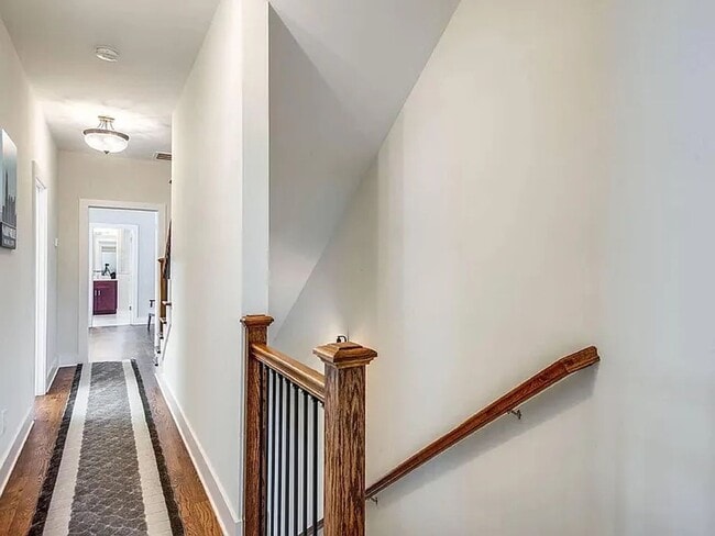 Building Photo - Furnished 6BR House in the Heart of Nashville