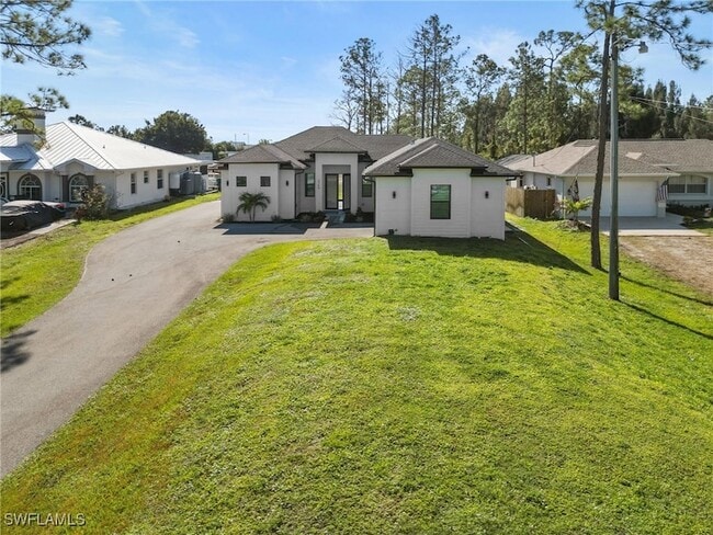 Building Photo - 2740 35th Ave NE