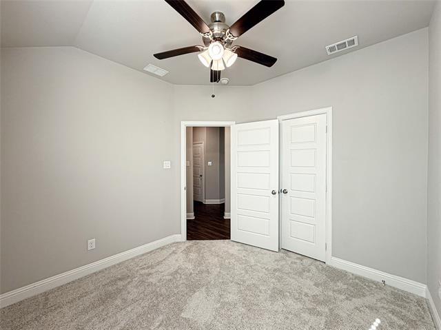 Building Photo - 6401 Graceland Dr