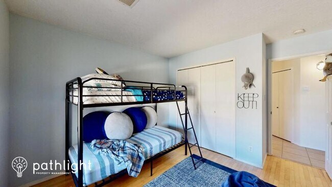 Building Photo - 936 Somerset Meadows Drive NE