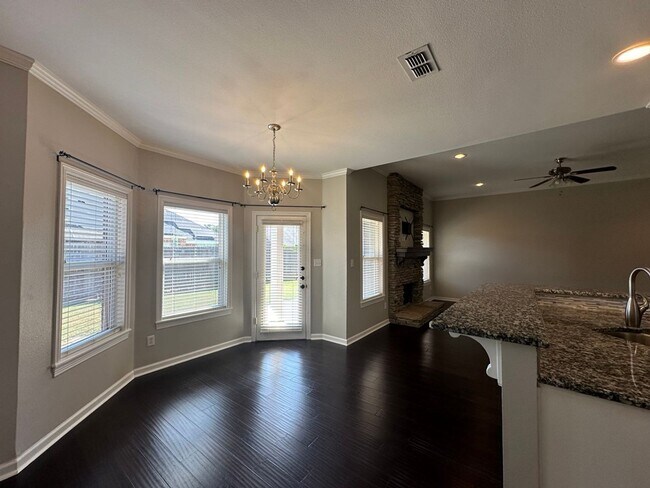 Building Photo - Stunning 4 Bed 3 Bath Home in WHISD!
