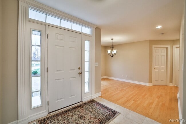 Building Photo - 480 Whitehaven Rd