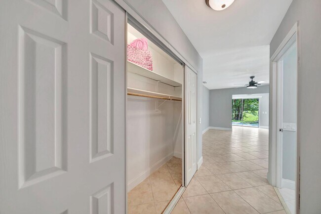 Building Photo - 11640 NW 39th St