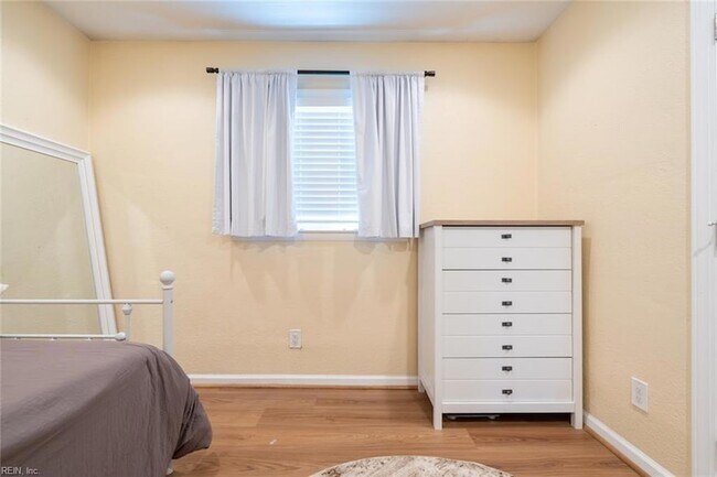 Building Photo - 820 Plainsman Ct