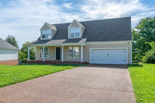 Building Photo - Charming Thompson Station Home in Sought-After Williamson County School District