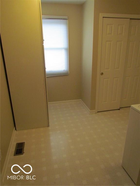 Building Photo - 411 Mari Way