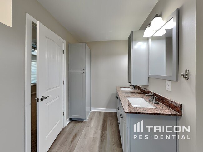 Building Photo - 1751 Miller Springs Dr