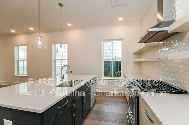 Building Photo - 12.5