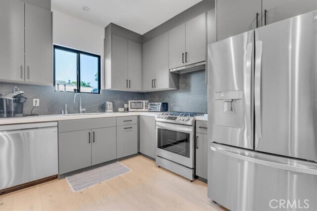 Building Photo - 14062 Albers St