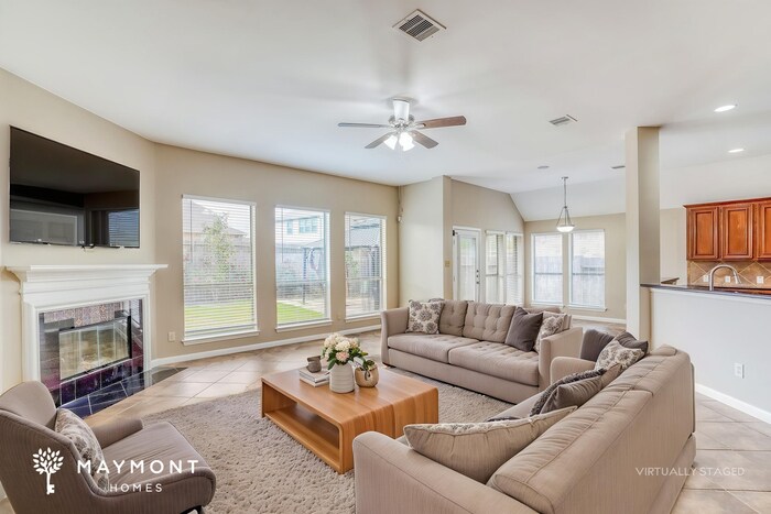 Building Photo - 4522 S Creekmont Dr