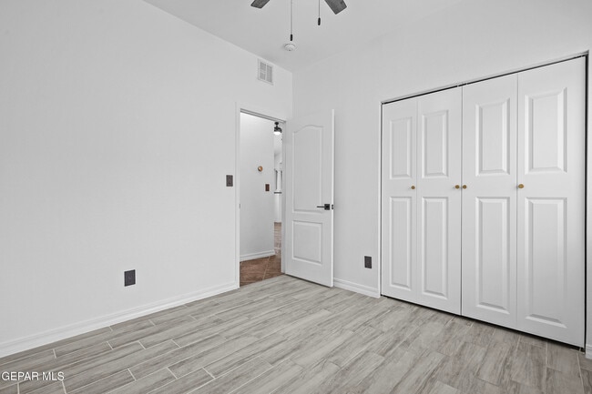 Building Photo - 14696 Jesus Almeida