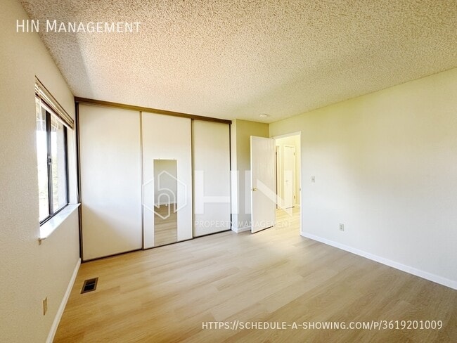 Building Photo - 40841 Ingersoll Terrace