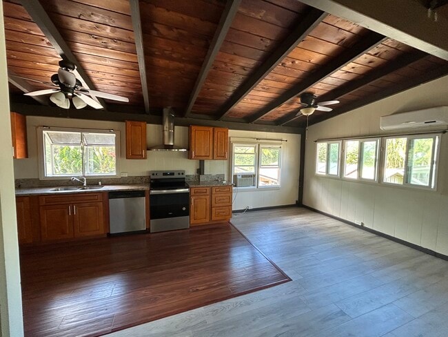 Building Photo - 397-397 Waialua Beach Rd