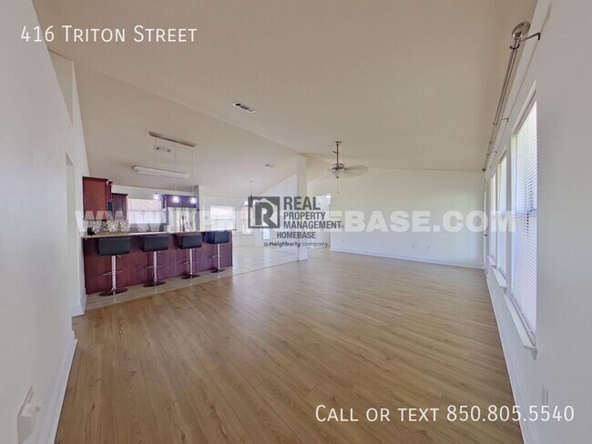 Building Photo - 416 Triton St