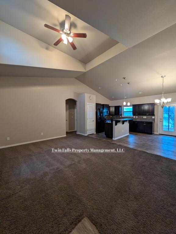 Building Photo - 763 Birchwood Rd