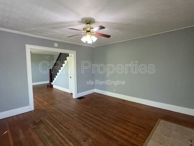 Building Photo - 809 N Webster St