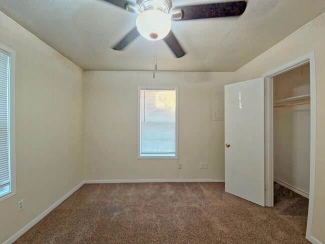 Building Photo - Cozy 2 Bed 1 Bath In Northeast Lubbock