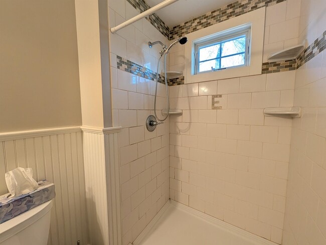 Building Photo - 119 Mill Rd