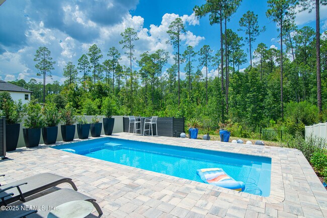 Building Photo - 690 Windermere Way