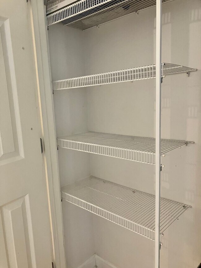 Building Photo - Holiday PRICE DROP! Corner lot townhome near Percy Priest Lake