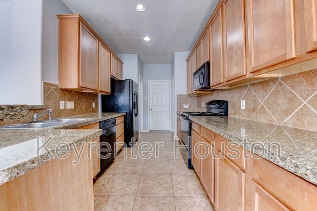 Building Photo - 47 Wickerdale Pl